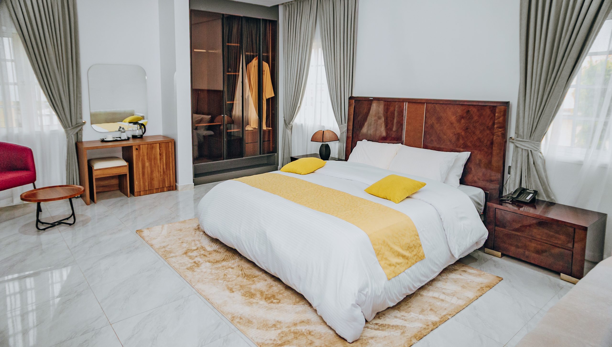 Maison Signature Suite (With Balcony) Maison Signature Suite (With Balcony)